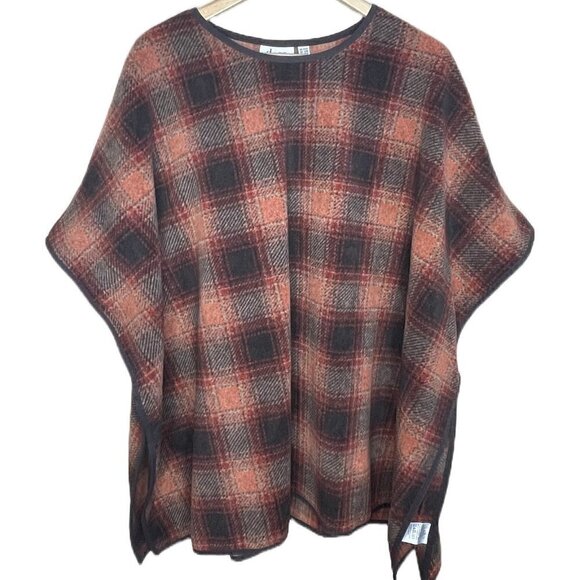 𝅺denim and company plaid pullover poncho - Picture 1 of 7